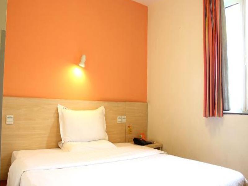 7Days Inn Chengdu Yulin Province Stadium Экстерьер фото